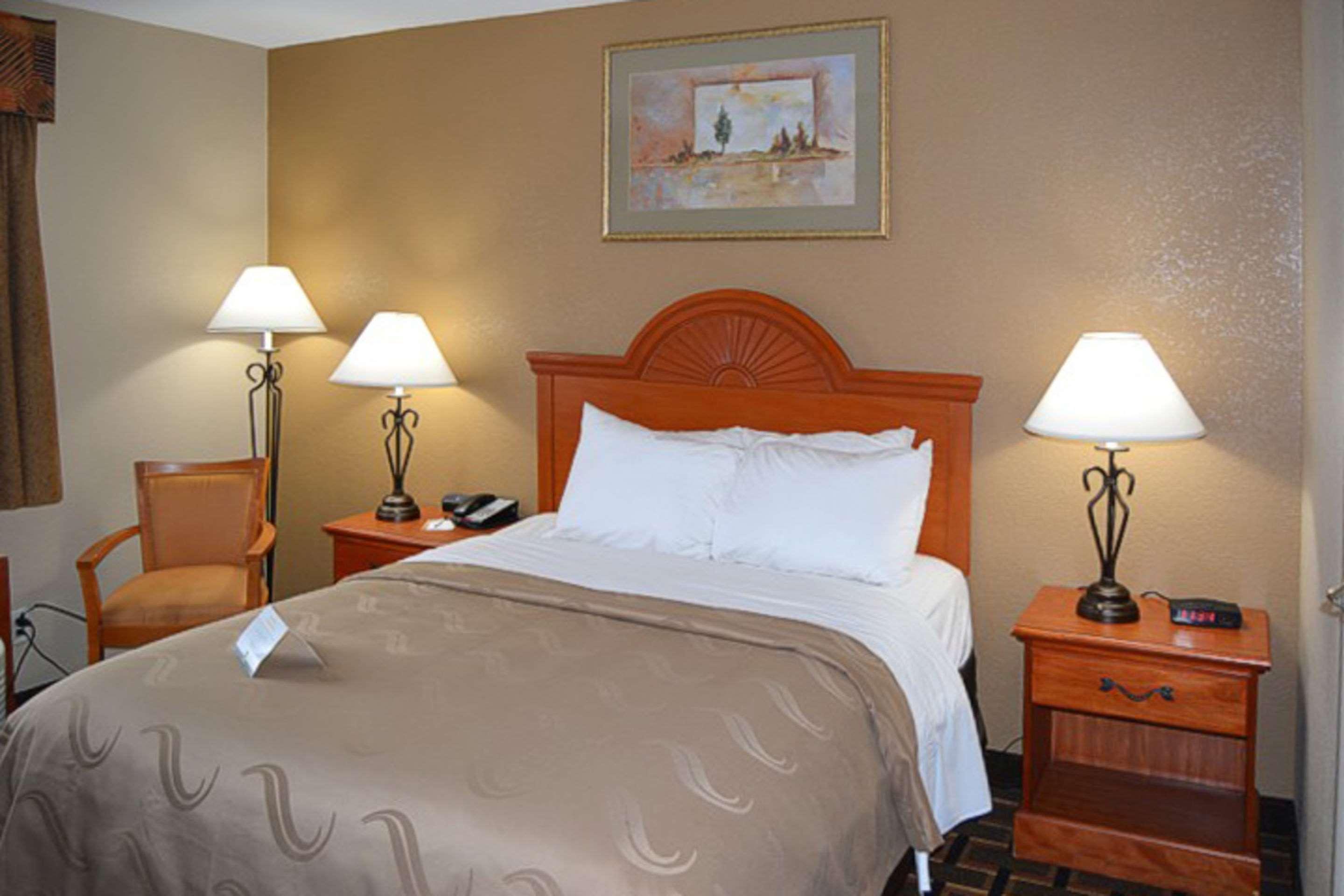 Quality Inn Raynham - Taunton Екстериор снимка