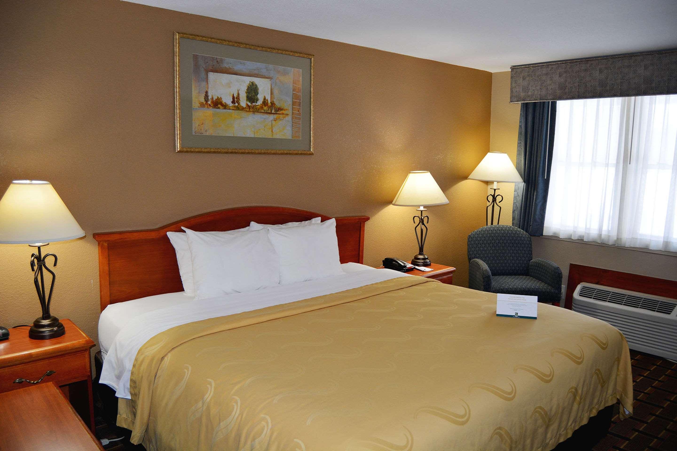 Quality Inn Raynham - Taunton Екстериор снимка
