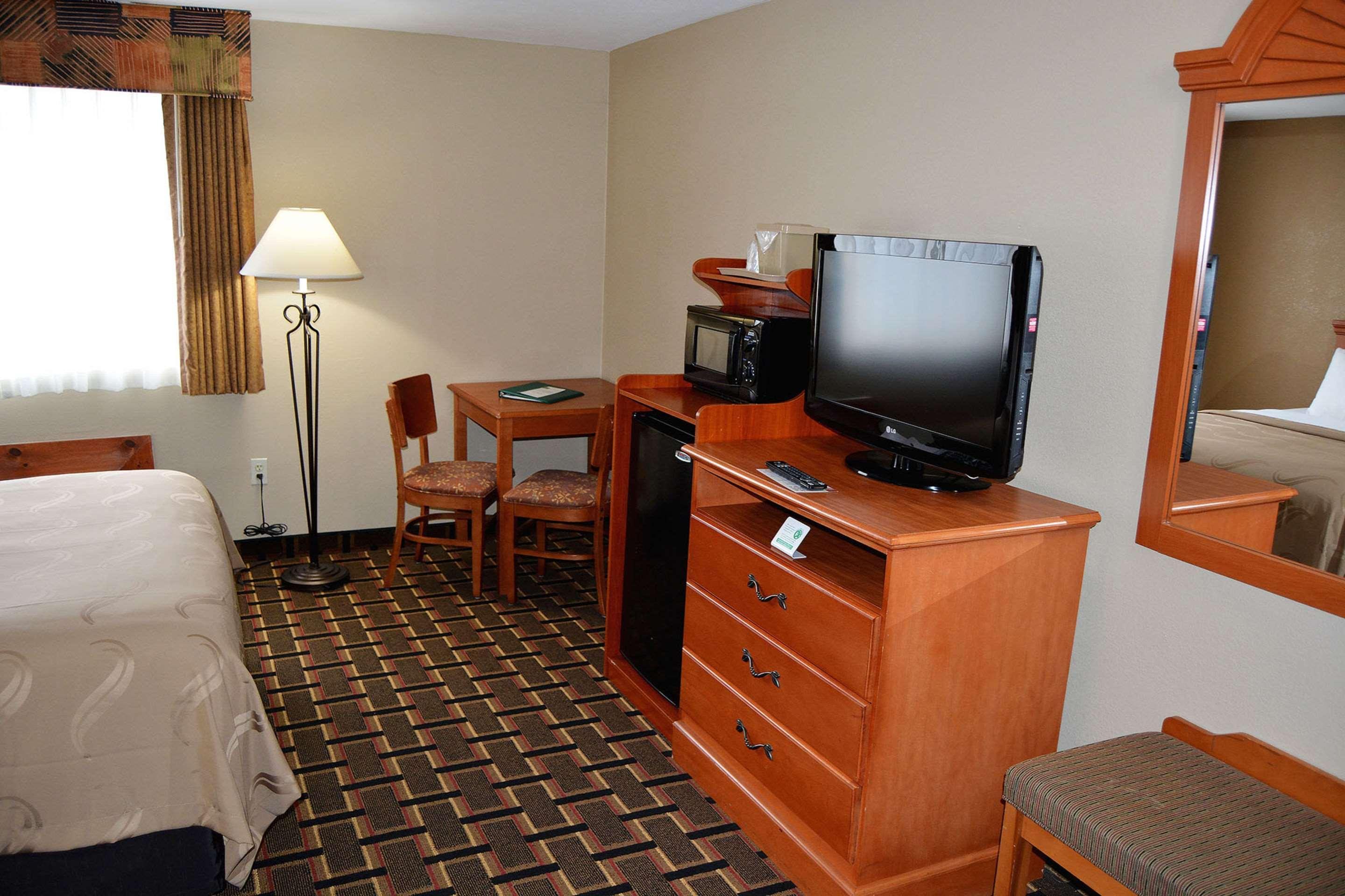Quality Inn Raynham - Taunton Екстериор снимка