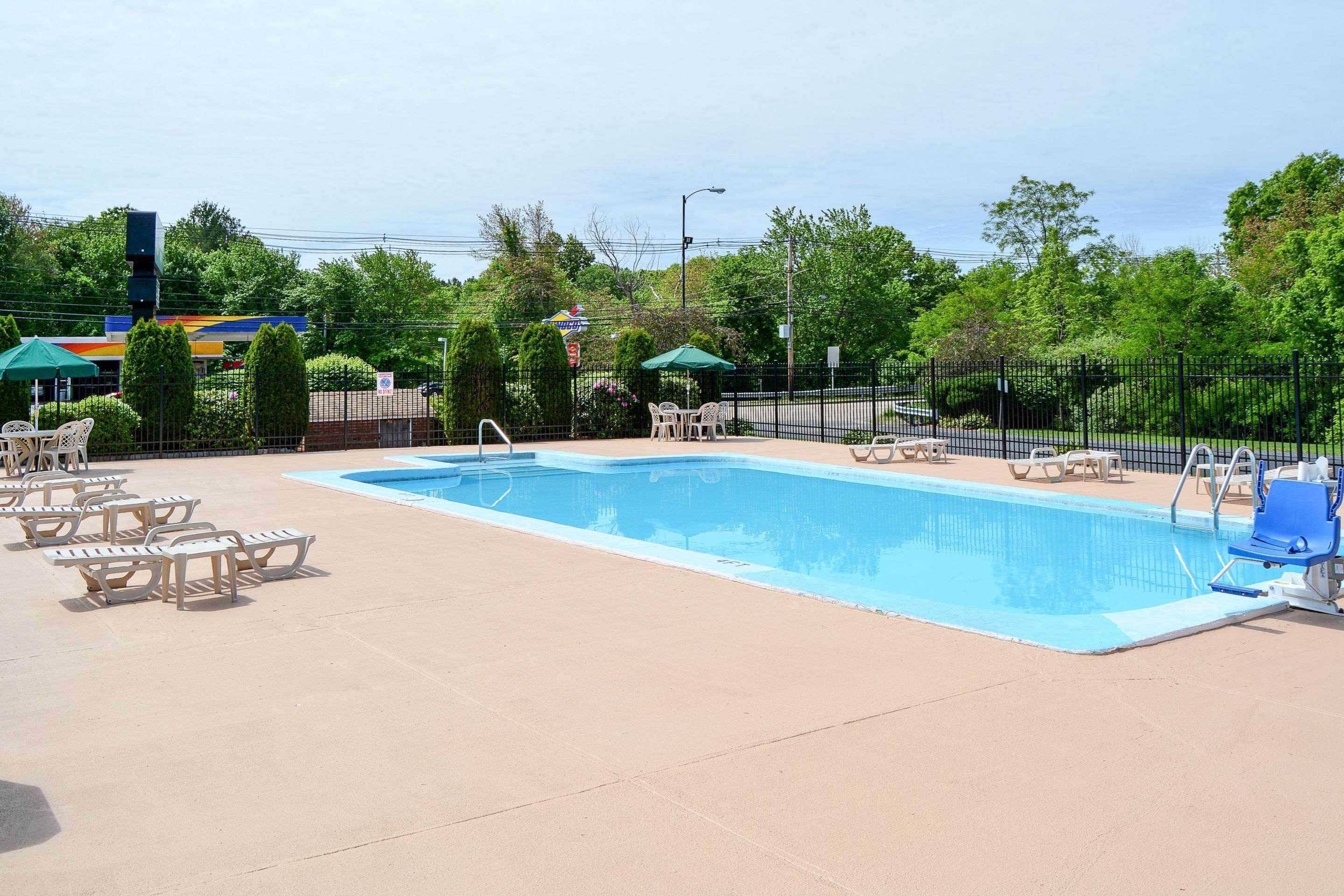 Quality Inn Raynham - Taunton Екстериор снимка
