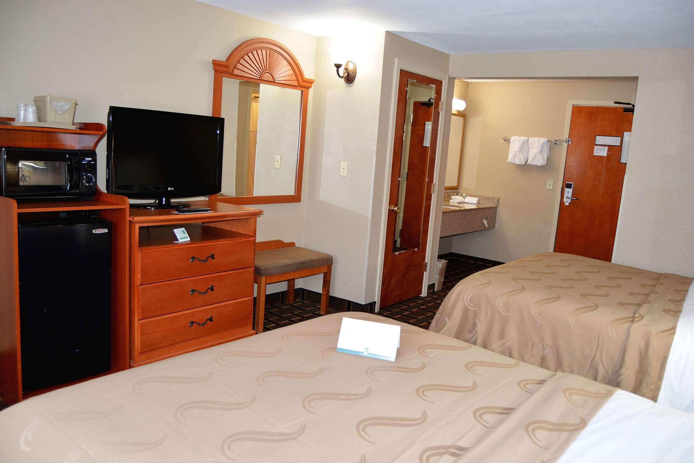 Quality Inn Raynham - Taunton Екстериор снимка