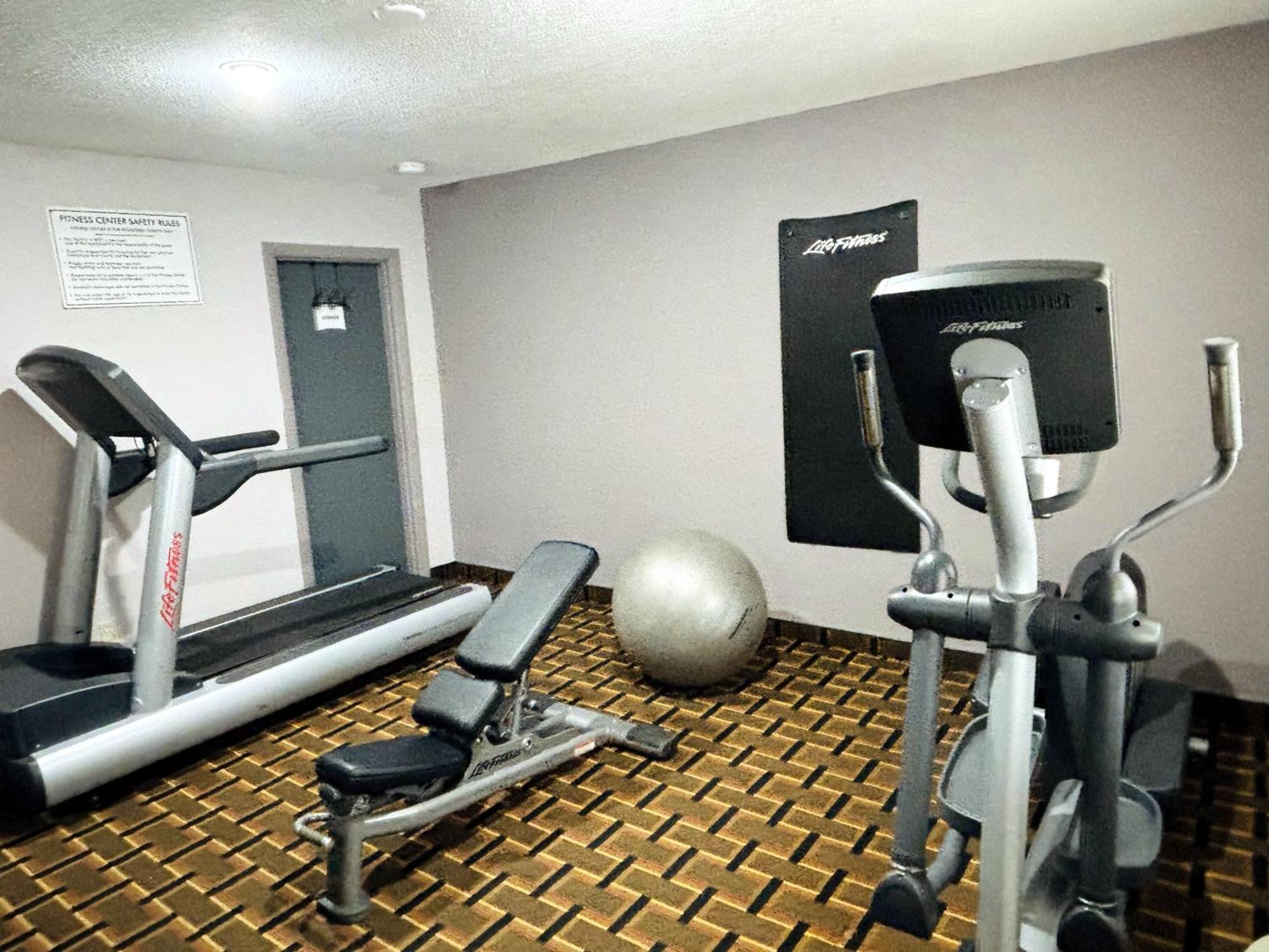 Quality Inn Raynham - Taunton Екстериор снимка
