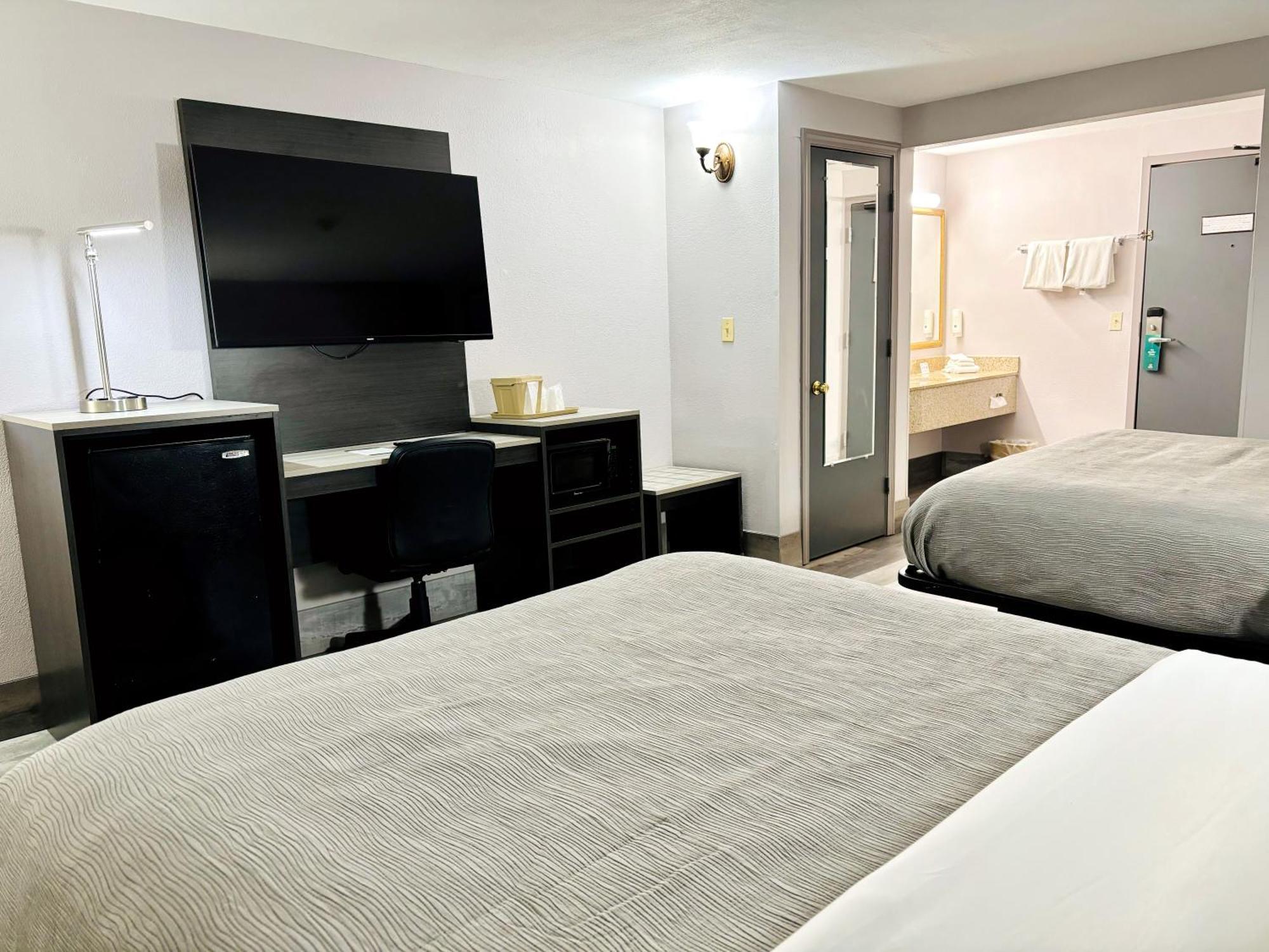 Quality Inn Raynham - Taunton Екстериор снимка