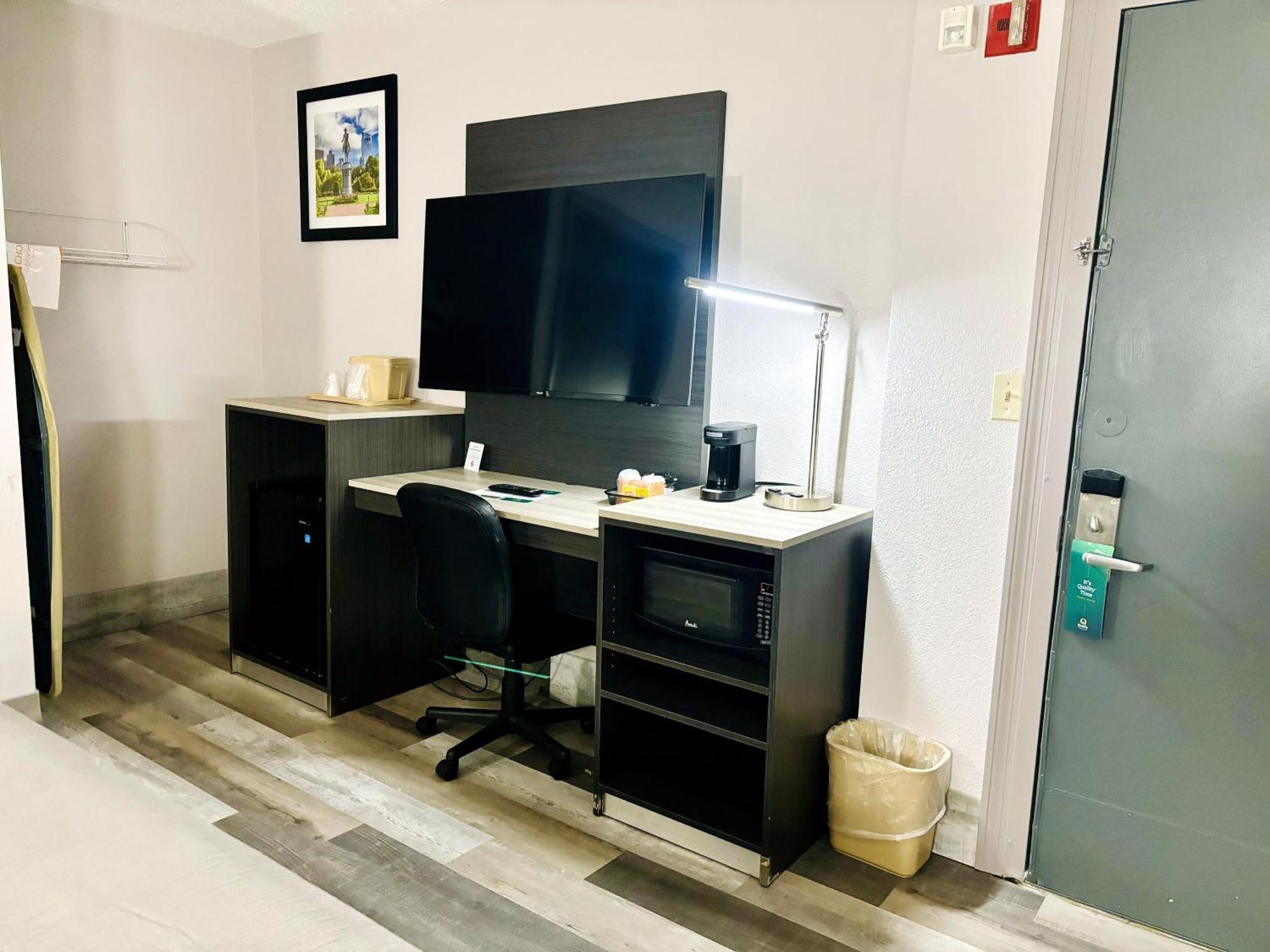 Quality Inn Raynham - Taunton Екстериор снимка