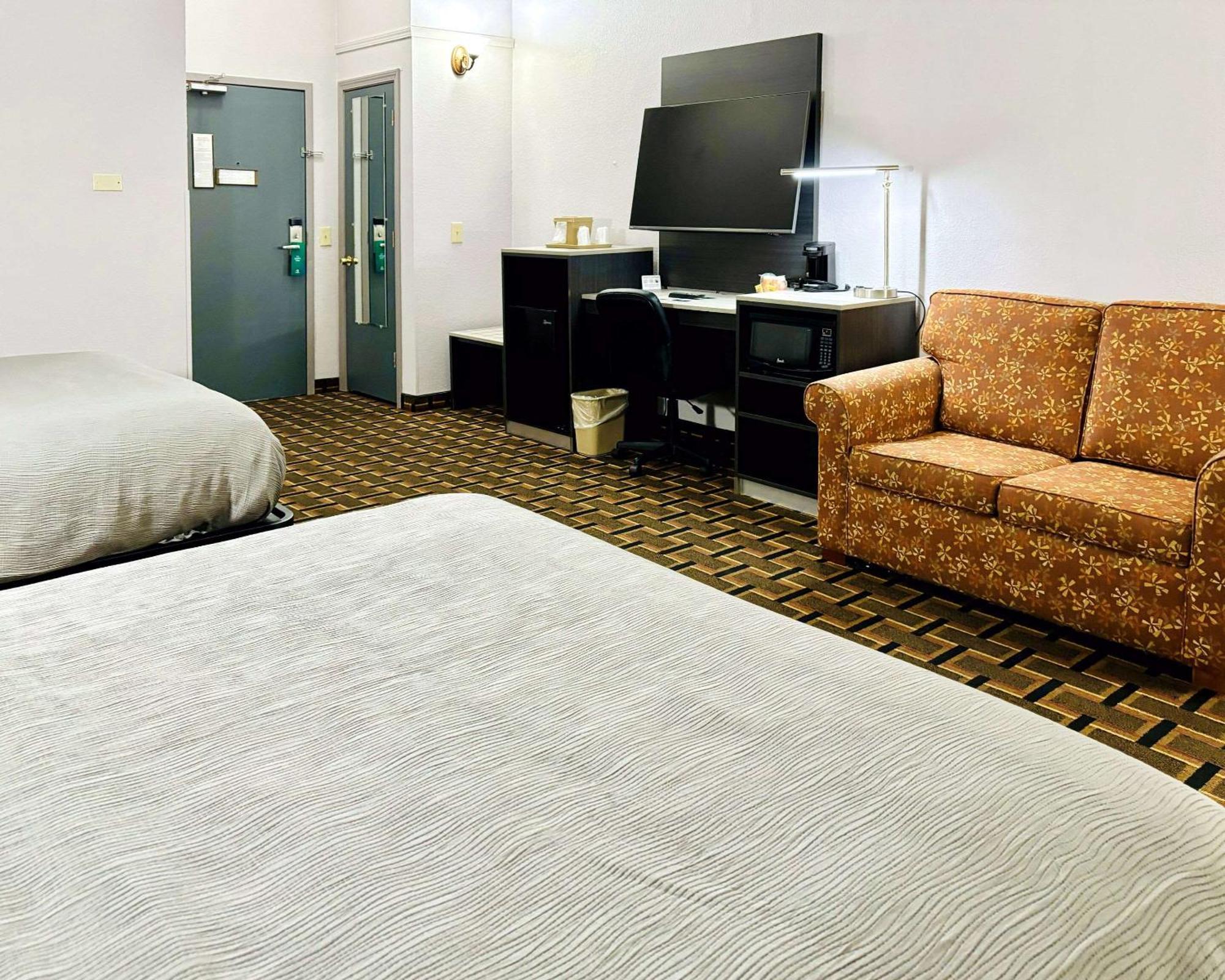 Quality Inn Raynham - Taunton Екстериор снимка