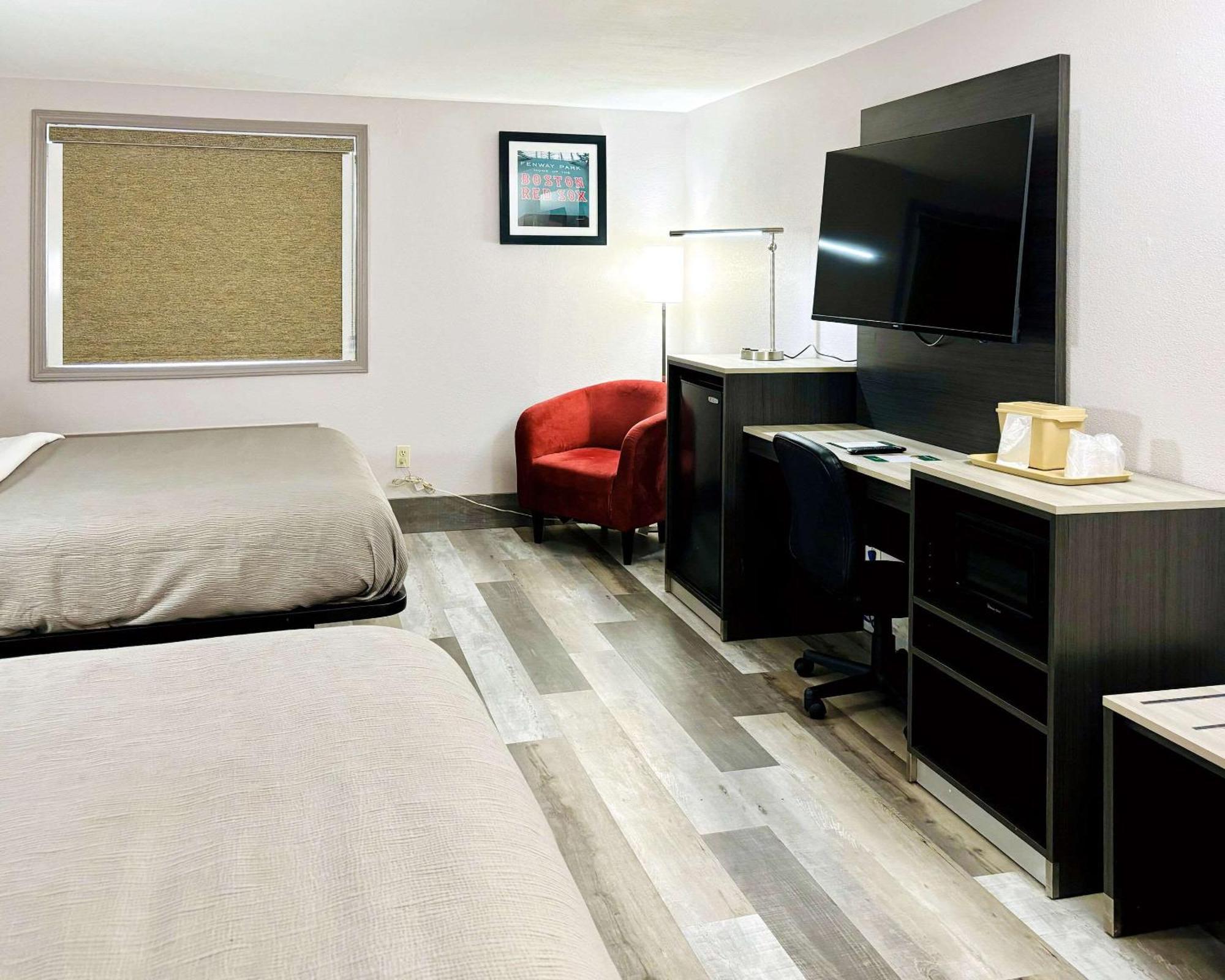 Quality Inn Raynham - Taunton Екстериор снимка
