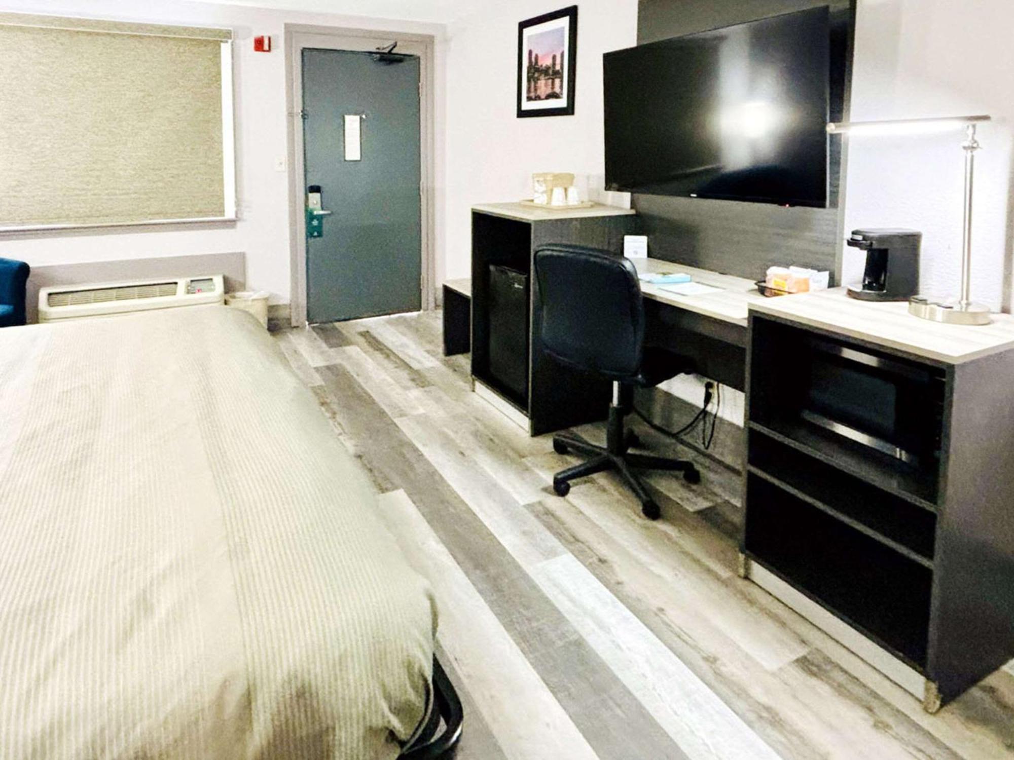 Quality Inn Raynham - Taunton Екстериор снимка